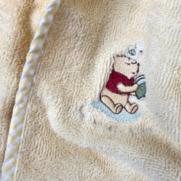 Disney's Winnie the Pooh Hooded Terrycloth Robe - Picture 7 of 7